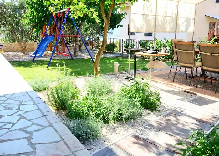 Mit Grill- Terrasse Und Garten By Interhome Apartman *
