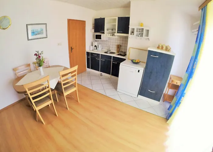 Mit Grill- Terrasse Und Garten By Interhome Apartman Trogir